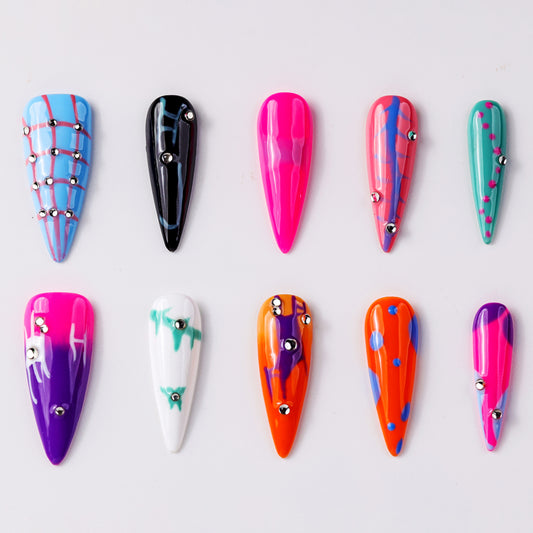 Graffiti Splash Extra Long Press-On Nails – Handcrafted and Durable Fake Nails for Women