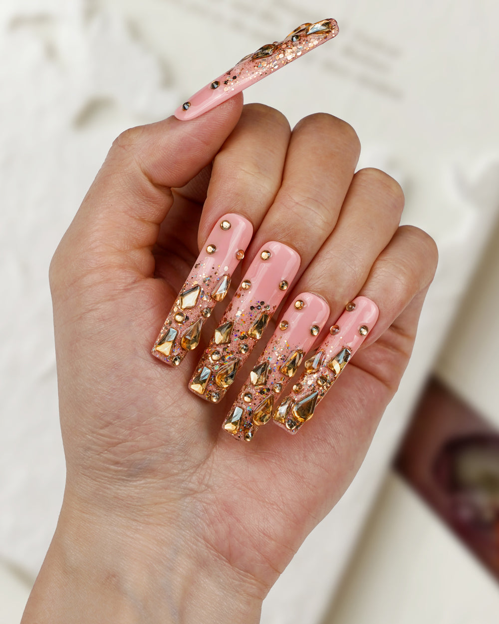 Model showcasing Modern Spice Golden Tears Super Long Press-On Nails – Handcrafted Fake Nails for Elegant Bold Look